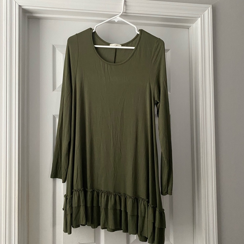 easel Olive Green Long Sleeve Ruffle Hem Tunic